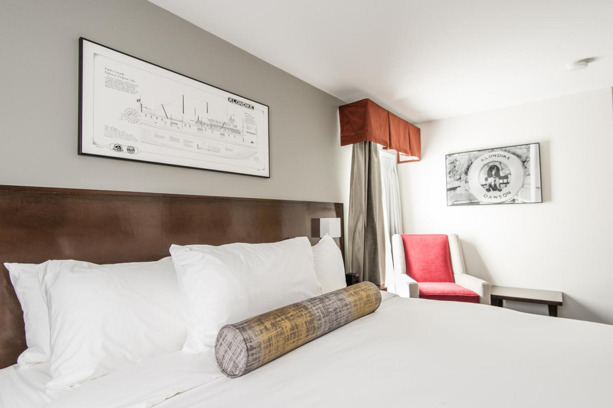 One-Bedroom Suite,697725150:JPEG